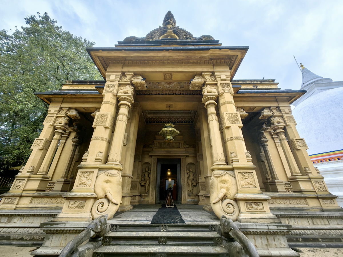 卡拉尼亞寺 Kelaniya Raja Maha Vihara佛陀第三次親臨處